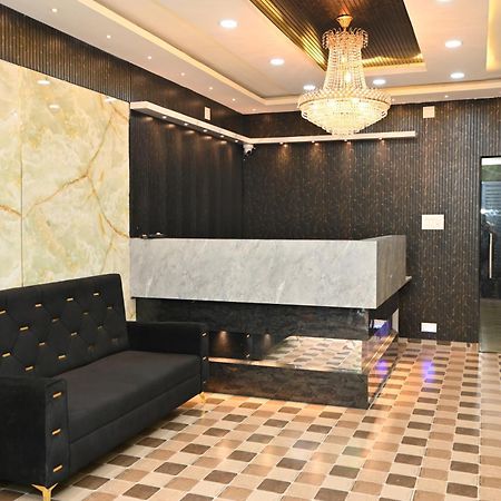 The Vintage Plaza Hotel Baripada Buitenkant foto